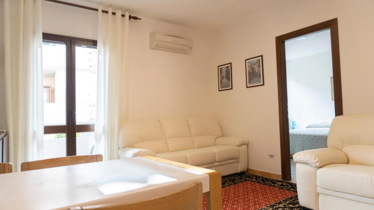 Apartament Sa Domu Downtown Olbia Zewnętrze zdjęcie